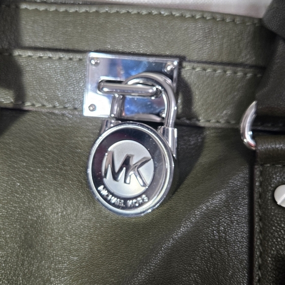 MICHAEL KORS HAMILTON LARGE MANDARIN OLIVE GREEN SAFFIANO LEATHER TOTE BAG NEW - Picture 5 of 15